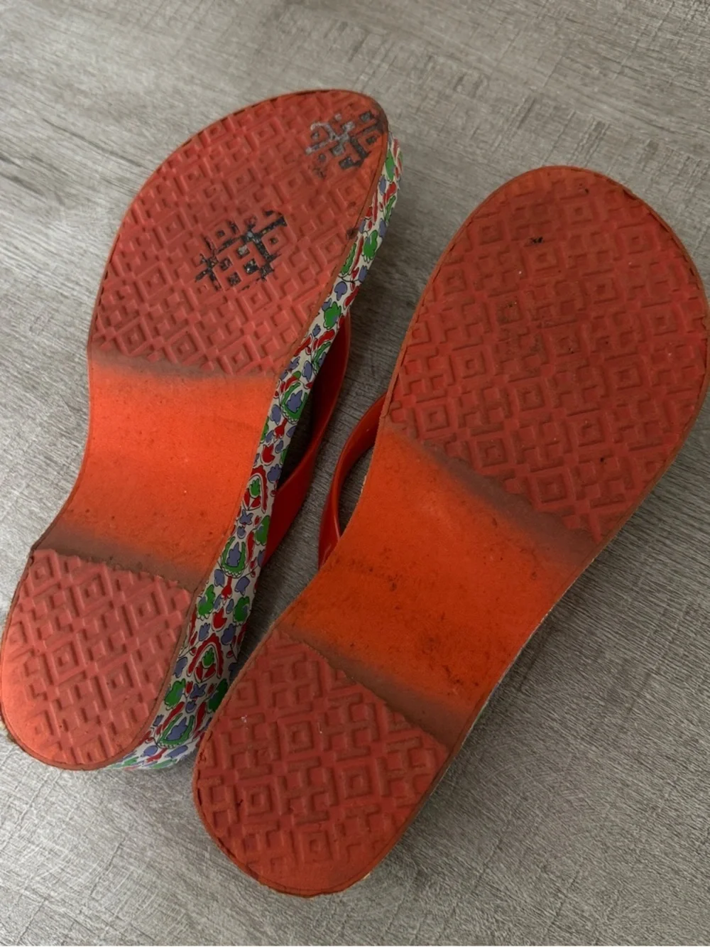 Tory Burch Wedge Flip Flop Sandals Orange Green Size 10